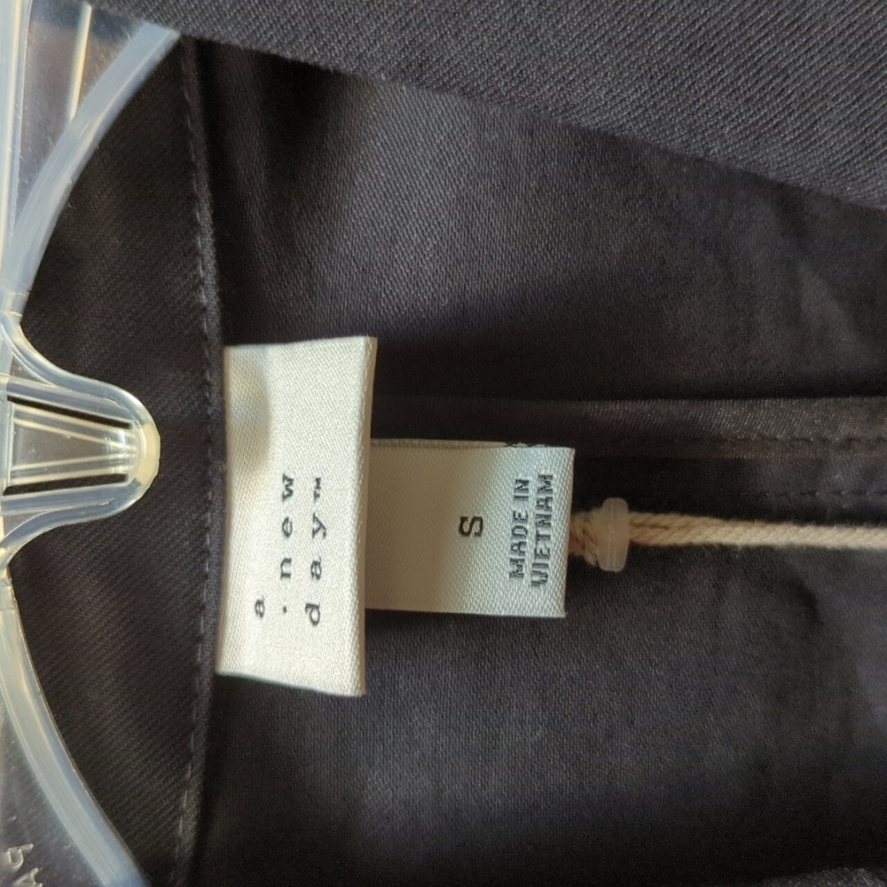 NWT Women's Relaxed Fit Essential Blazer - A New Day™ Black Size Small - Picture 4 of 7